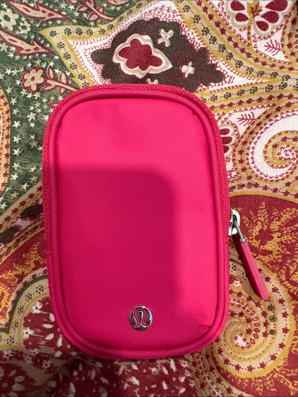 Lululemon clippable nano pouch